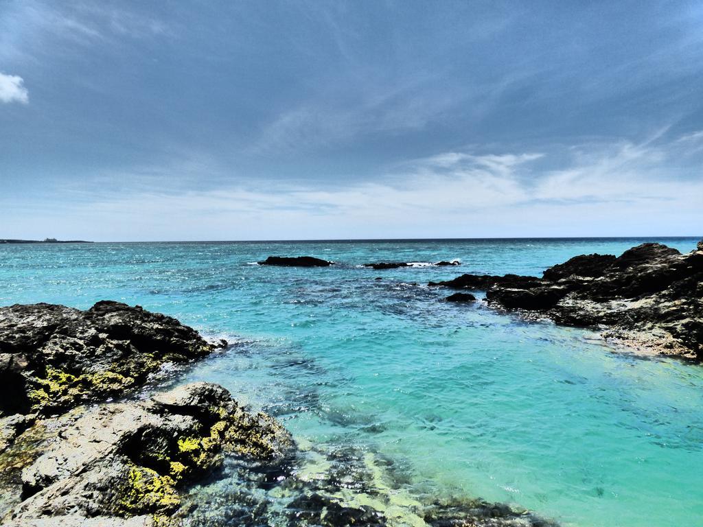 Tropical Surf House Okinawa Otel Onna Dış mekan fotoğraf