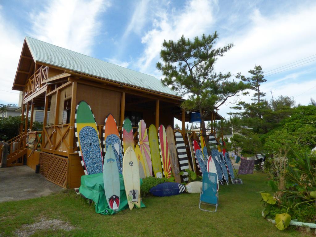 Tropical Surf House Okinawa Otel Onna Dış mekan fotoğraf