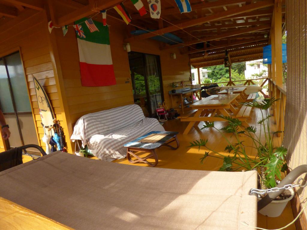 Tropical Surf House Okinawa Otel Onna Dış mekan fotoğraf