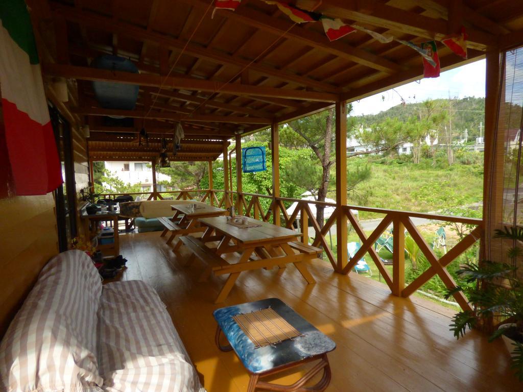Tropical Surf House Okinawa Otel Onna Dış mekan fotoğraf